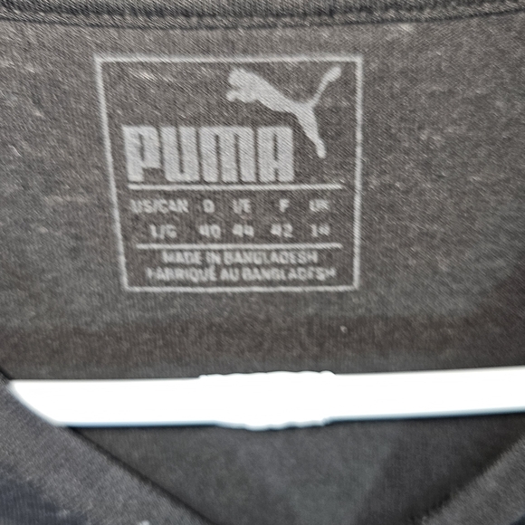 Puma Black‎ T-Shirt with Gold Logo - Picture 3 of 4